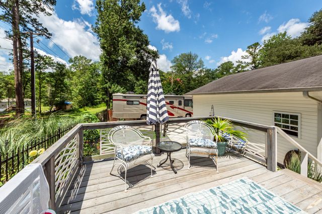5717 San Flora Avenue, Ravenel, SC 29470