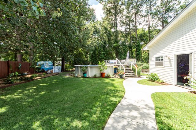 5717 San Flora Avenue, Ravenel, SC 29470