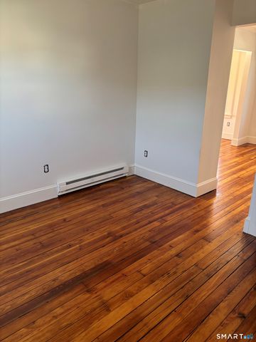 65 Avon Street 2, Milford, CT 06461