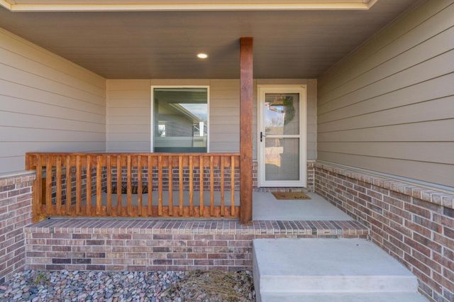 3425 N Laughlin St, Derby, KS 67037