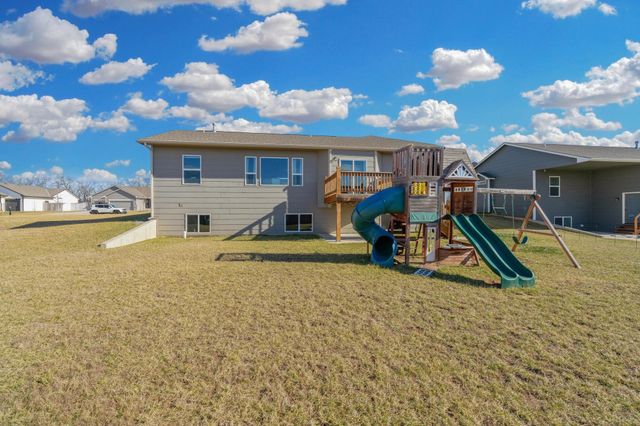 3425 N Laughlin St, Derby, KS 67037