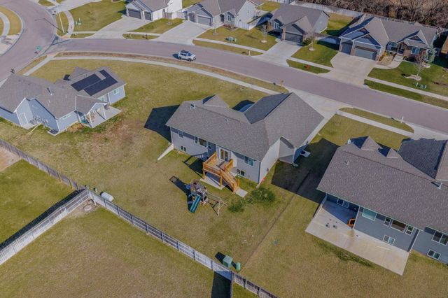 3425 N Laughlin St, Derby, KS 67037