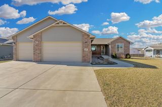 3425 N Laughlin St, Derby, KS 67037