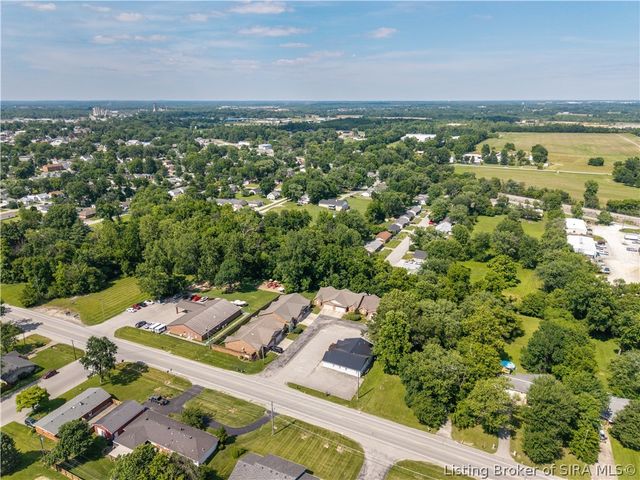 807 S Indiana Avenue 6, Sellersburg, IN 47172