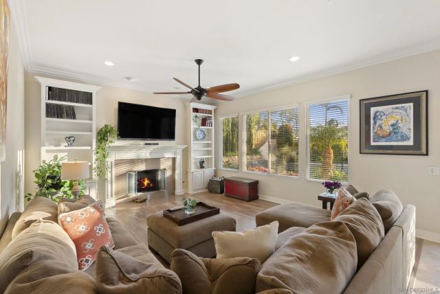 5255 Greenwillow Ln, San Diego, CA 92130