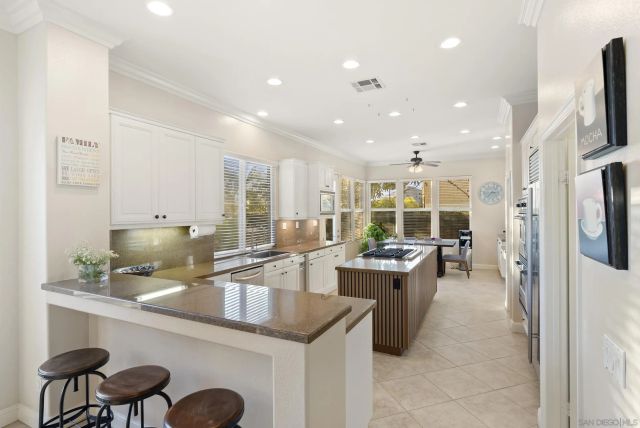 5255 Greenwillow Ln, San Diego, CA 92130