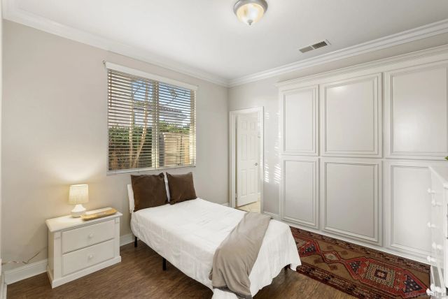 5255 Greenwillow Ln, San Diego, CA 92130