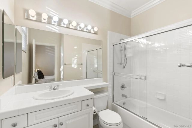 5255 Greenwillow Ln, San Diego, CA 92130