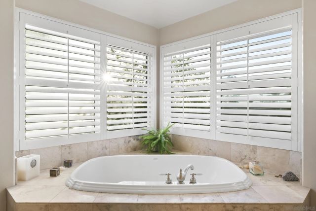 5255 Greenwillow Ln, San Diego, CA 92130