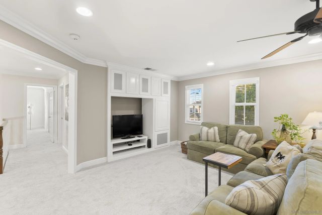 5255 Greenwillow Ln, San Diego, CA 92130