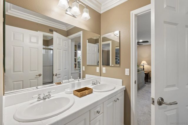 5255 Greenwillow Ln, San Diego, CA 92130