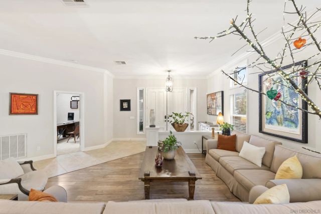 5255 Greenwillow Ln, San Diego, CA 92130