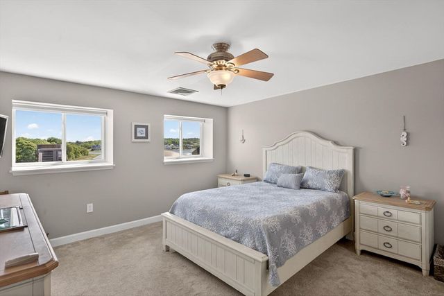 45 Main St 37, Wareham, MA 02571