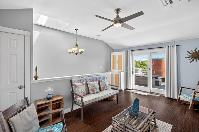 45 Main St 37, Wareham, MA 02571