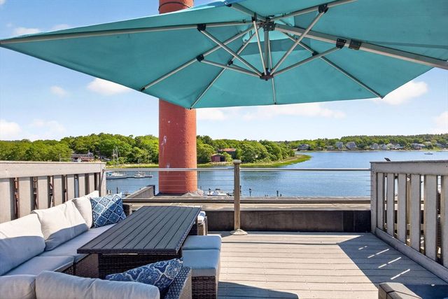 45 Main St 37, Wareham, MA 02571