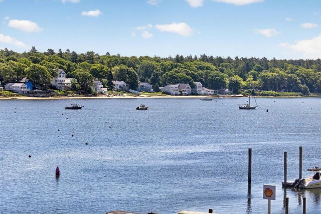 45 Main St 37, Wareham, MA 02571
