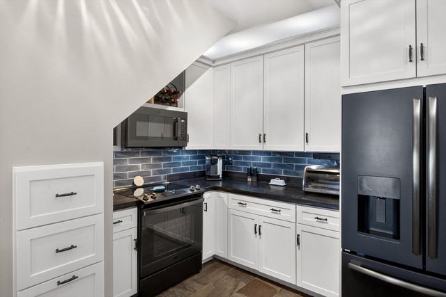 45 Main St 37, Wareham, MA 02571