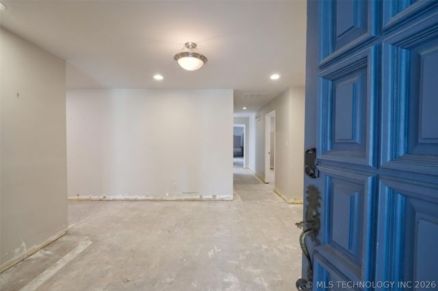 6415 S Knoxville Avenue, Tulsa, OK 74136