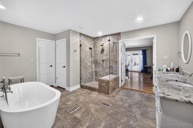 6415 S Knoxville Avenue, Tulsa, OK 74136