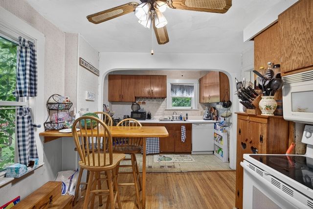 12 Hurd Ave, Saugus, MA 01906