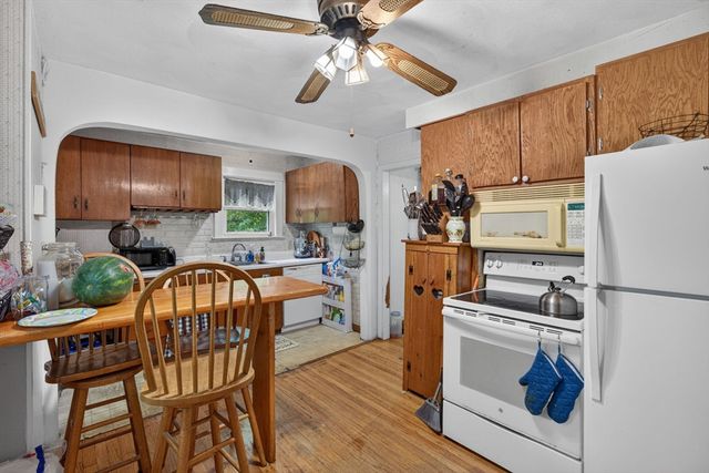 12 Hurd Ave, Saugus, MA 01906