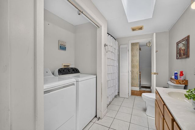 12 Hurd Ave, Saugus, MA 01906