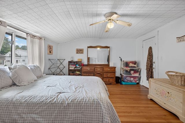 12 Hurd Ave, Saugus, MA 01906