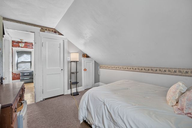 12 Hurd Ave, Saugus, MA 01906