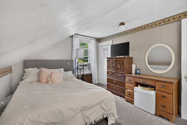 12 Hurd Ave, Saugus, MA 01906