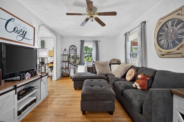 12 Hurd Ave, Saugus, MA 01906