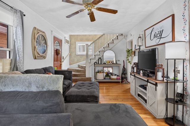 12 Hurd Ave, Saugus, MA 01906