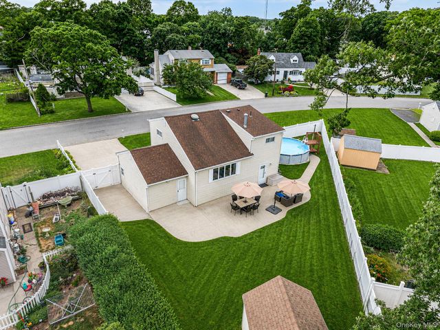 71 Colony Road, Port Jefferson Station, NY 11776