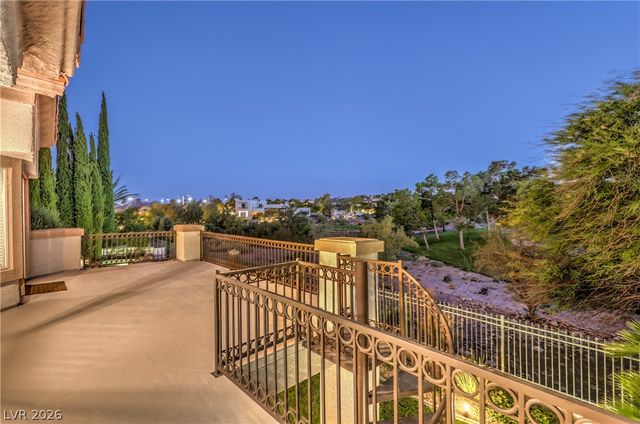 1705 Corta Bella Drive, Las Vegas, NV 89134