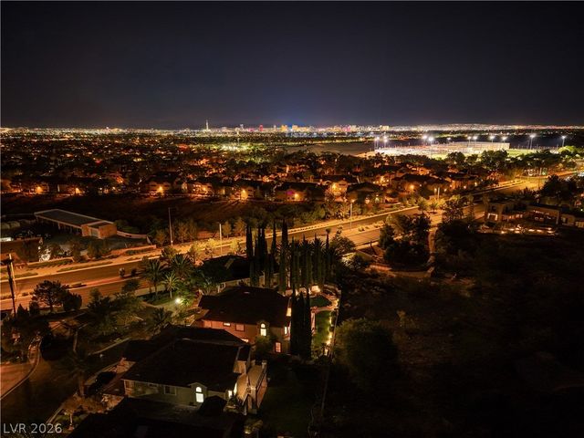 1705 Corta Bella Drive, Las Vegas, NV 89134
