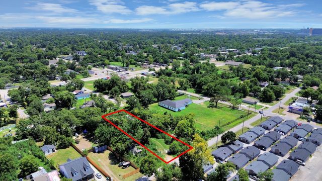 8124 Lavender Street, Houston, TX 77016