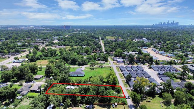 8124 Lavender Street, Houston, TX 77016