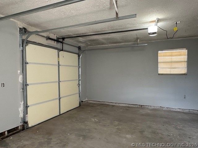 31716 E 723 Drive, Wagoner, OK 74467