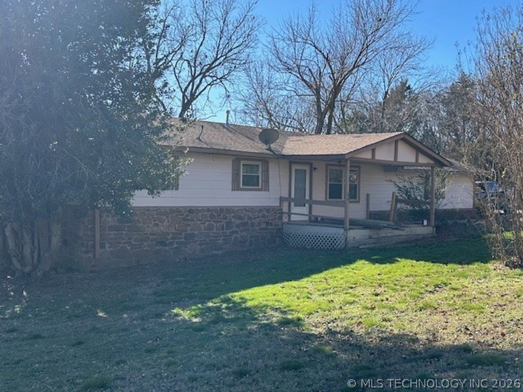 31716 E 723 Drive, Wagoner, OK 74467