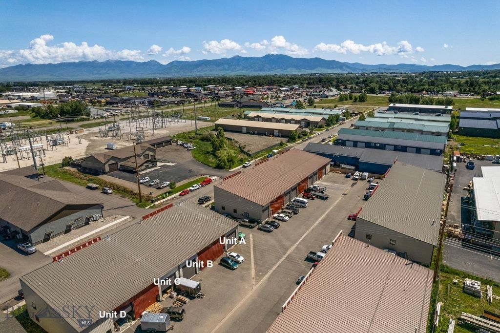 212 Shepherd Trail E, Bozeman, MT 59718 photo 3