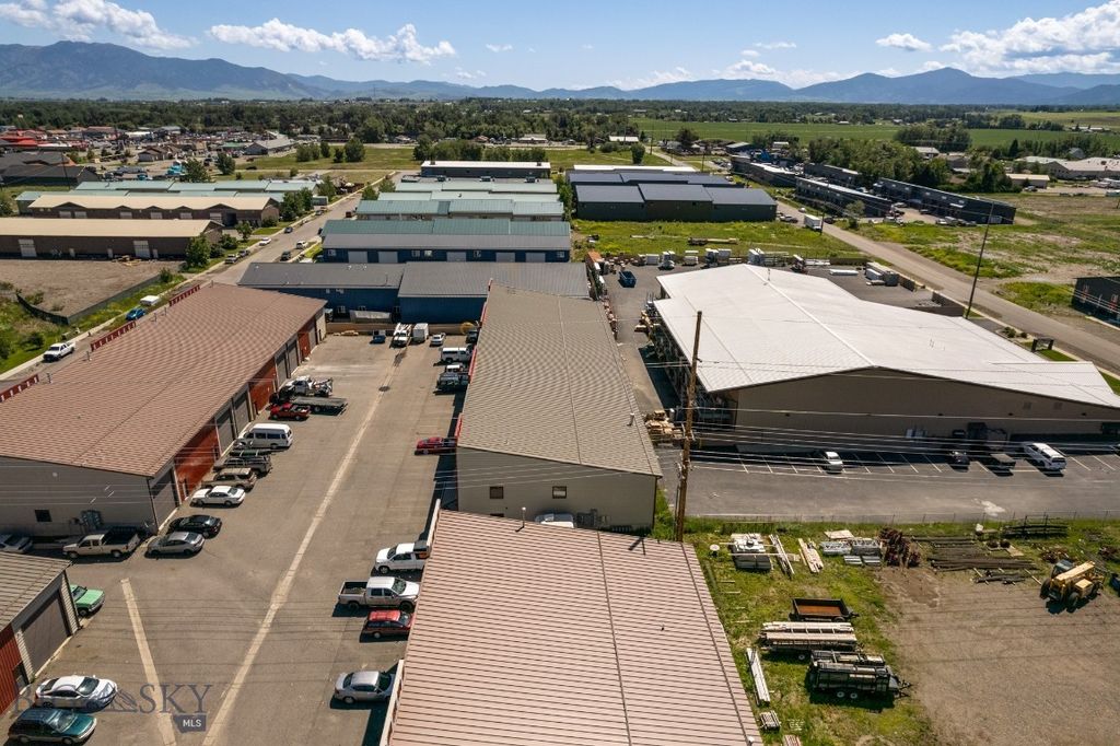 212 Shepherd Trail E, Bozeman, MT 59718 photo 4