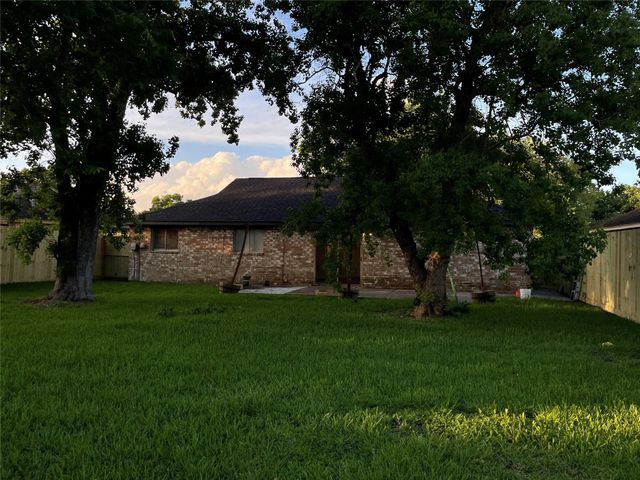 12010 Flushing Meadows Drive, Houston, TX 77089