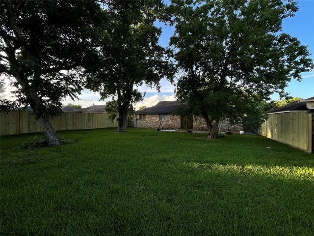 12010 Flushing Meadows Drive, Houston, TX 77089