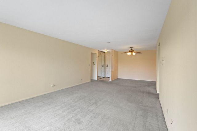 2100 Valencia Drive 300B, Northbrook, IL 60062
