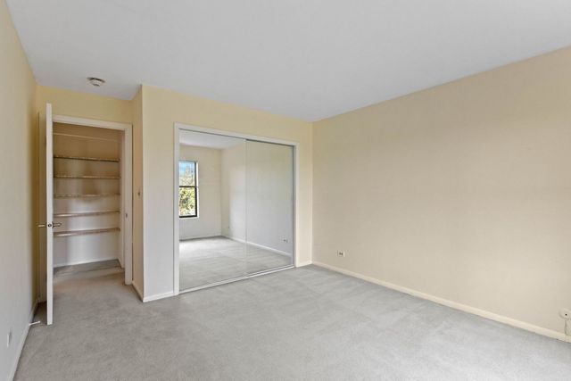 2100 Valencia Drive 300B, Northbrook, IL 60062