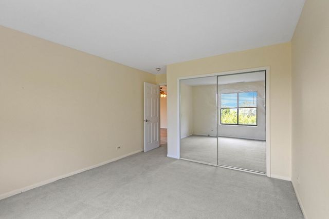 2100 Valencia Drive 300B, Northbrook, IL 60062