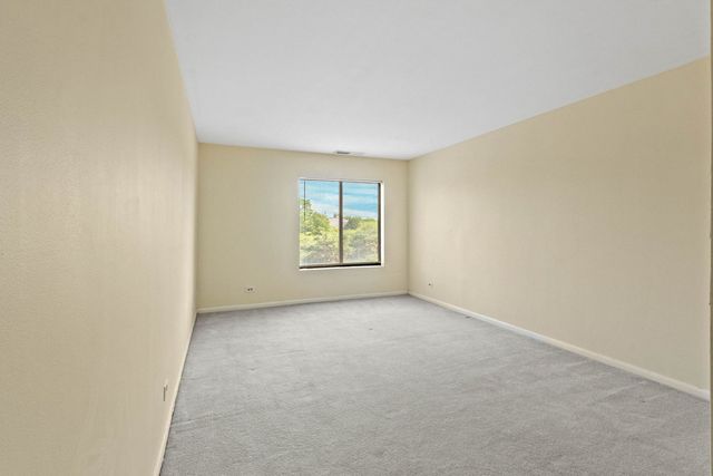 2100 Valencia Drive 300B, Northbrook, IL 60062