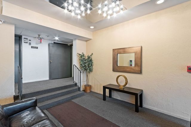 2100 Valencia Drive 300B, Northbrook, IL 60062