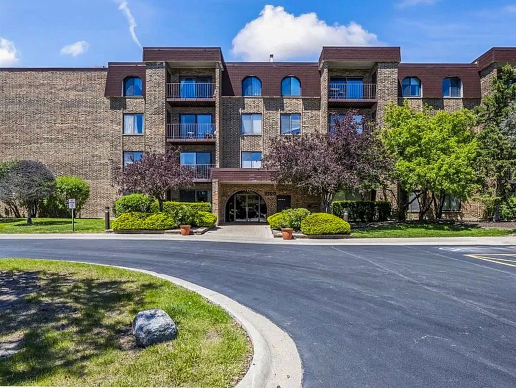 2100 Valencia Drive 300B, Northbrook, IL 60062