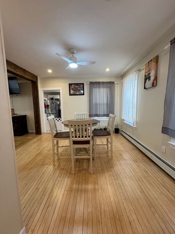 92 Maverick St, Fitchburg, MA 01420