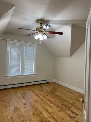 92 Maverick St, Fitchburg, MA 01420